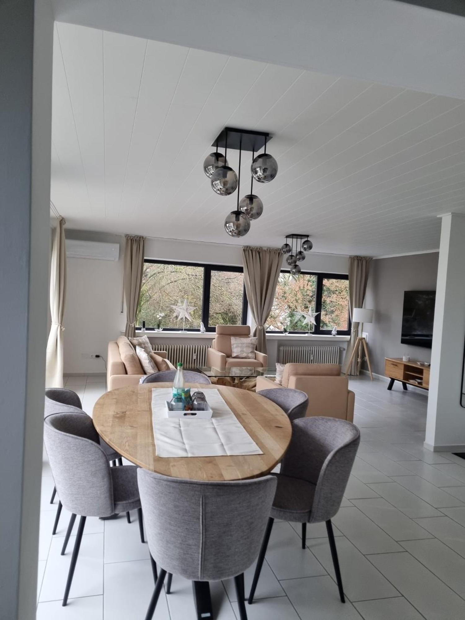 אמריך Ferienwohnung Am Rheinpark מראה חיצוני תמונה