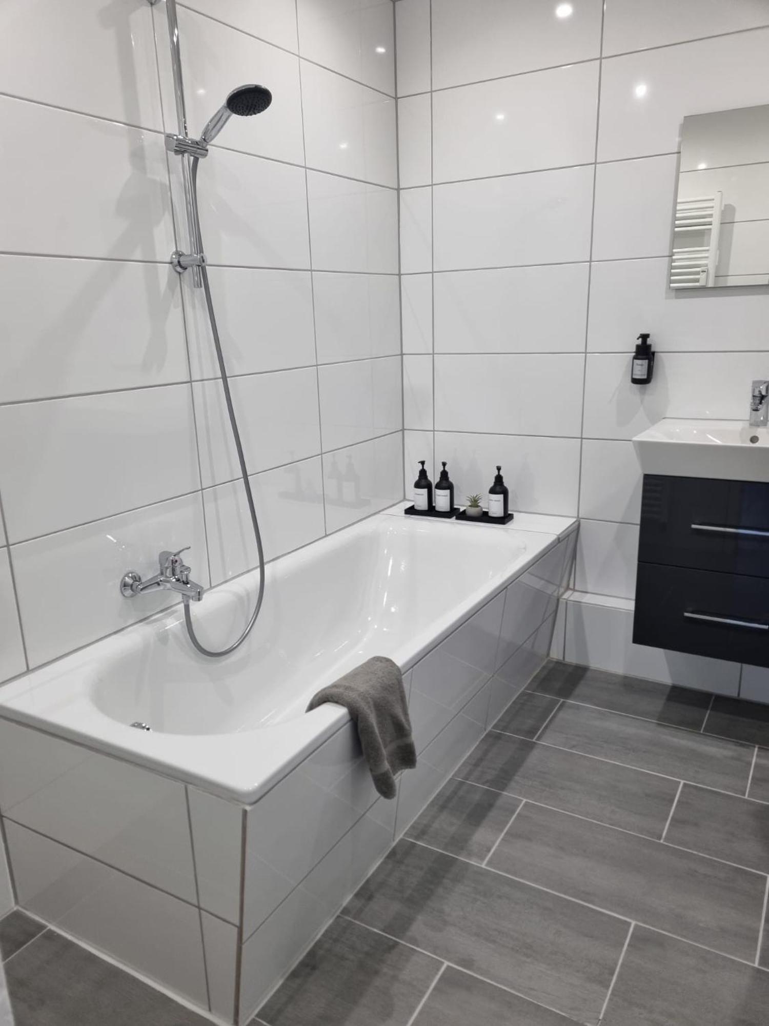 אמריך Ferienwohnung Am Rheinpark מראה חיצוני תמונה
